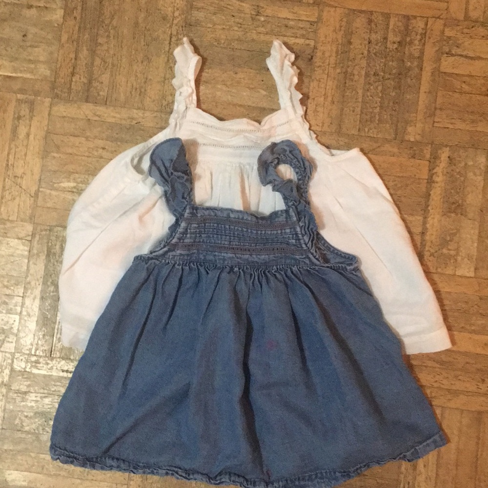 Gap Sleeve less ruffle blouses